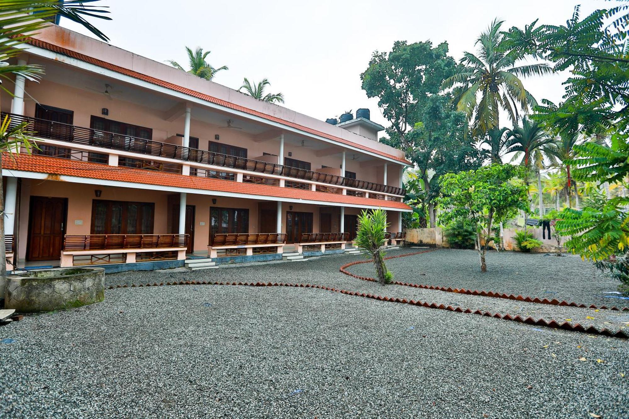 Hotel CocoBeach Kovalam Exterior foto